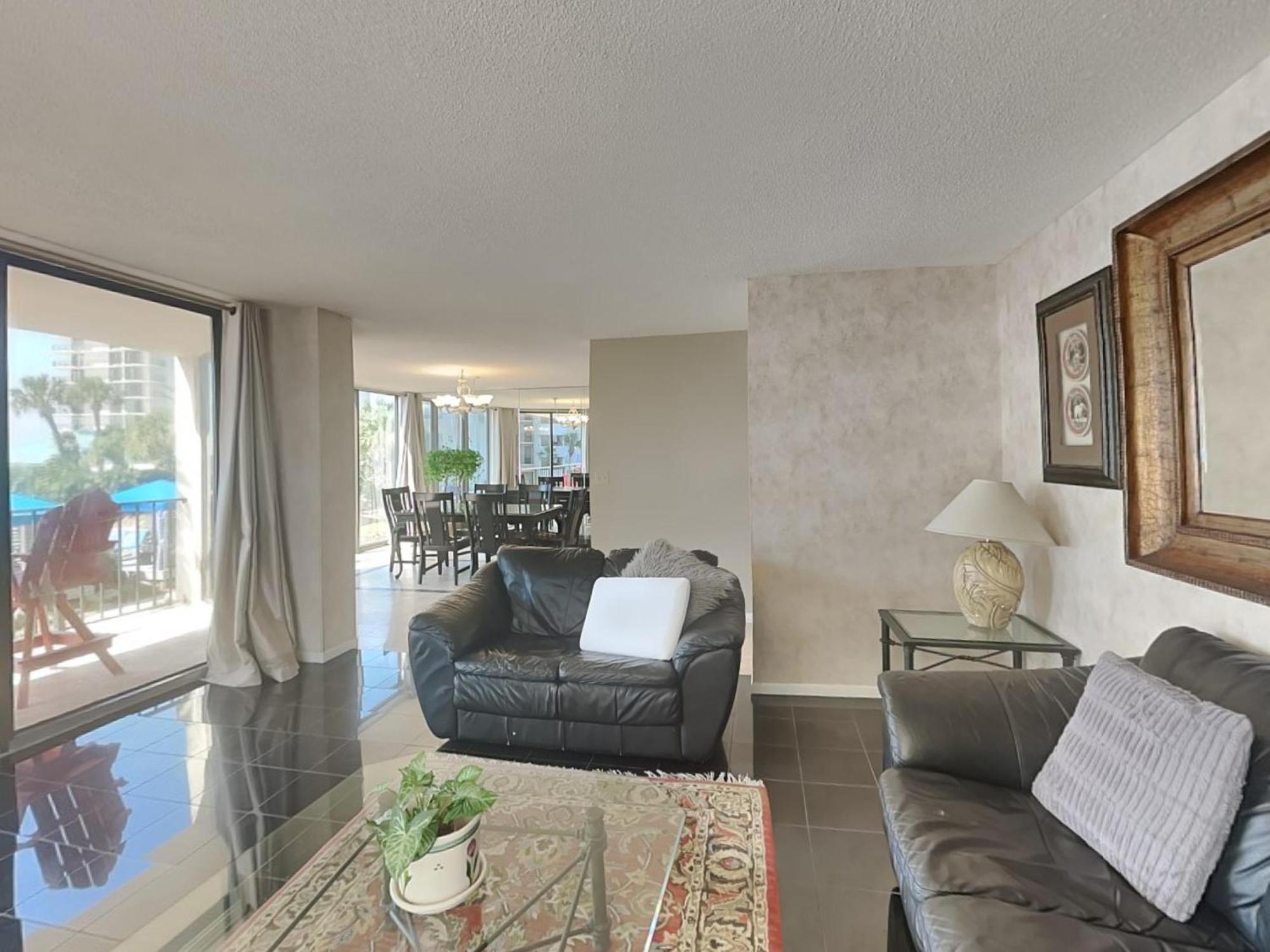Apartment Edgewater Tower 1 Unit 101